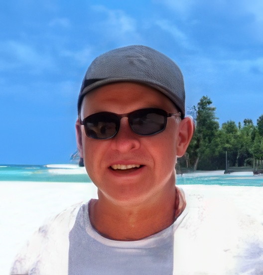 Aitutaki Whale Swimming_Mike Lee